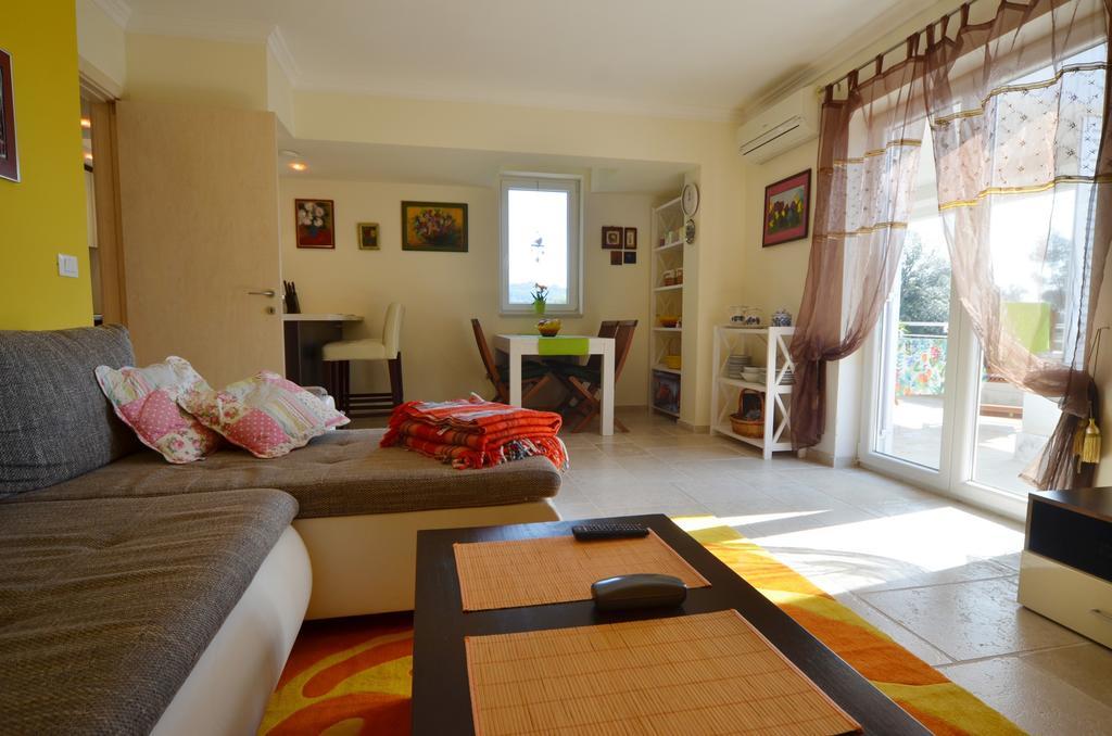 רוביני Apartment Kare מראה חיצוני תמונה